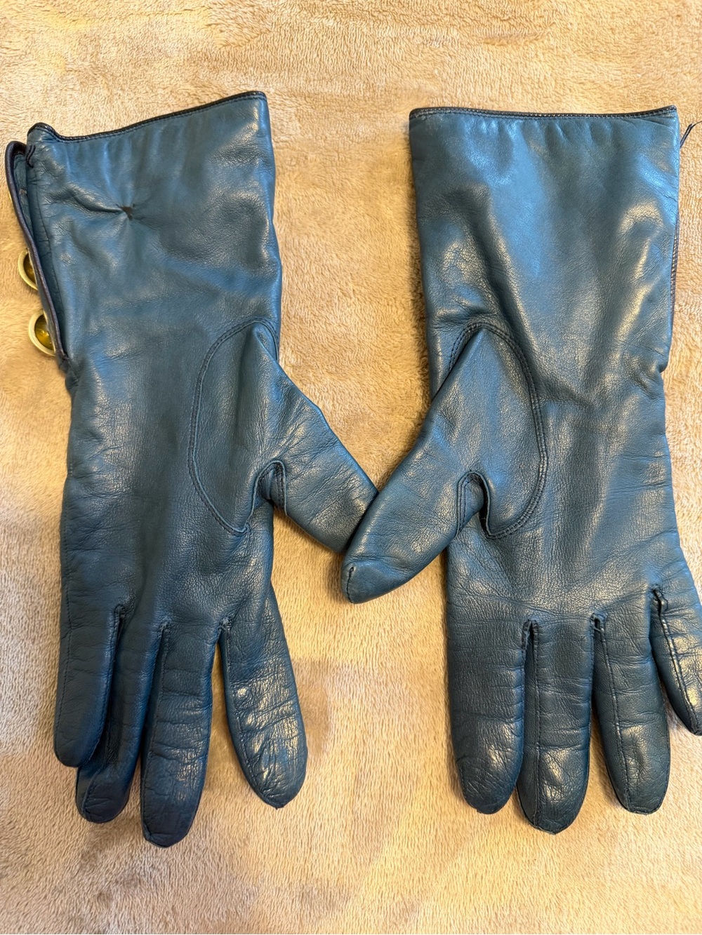 Coach Teal Leather Gloves with Gold Button Details - Picture 5 of 7